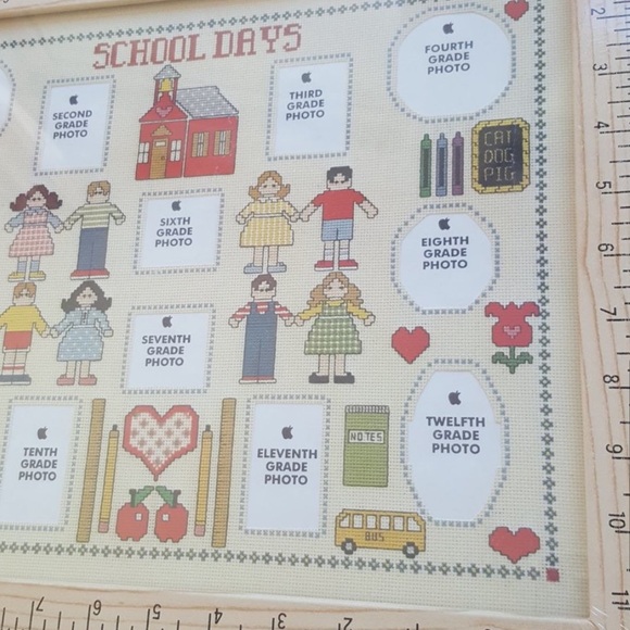 SCHOOL DAYS Embroidery Photo Collage Frame Brand new in original casing mint - Picture 3 of 7